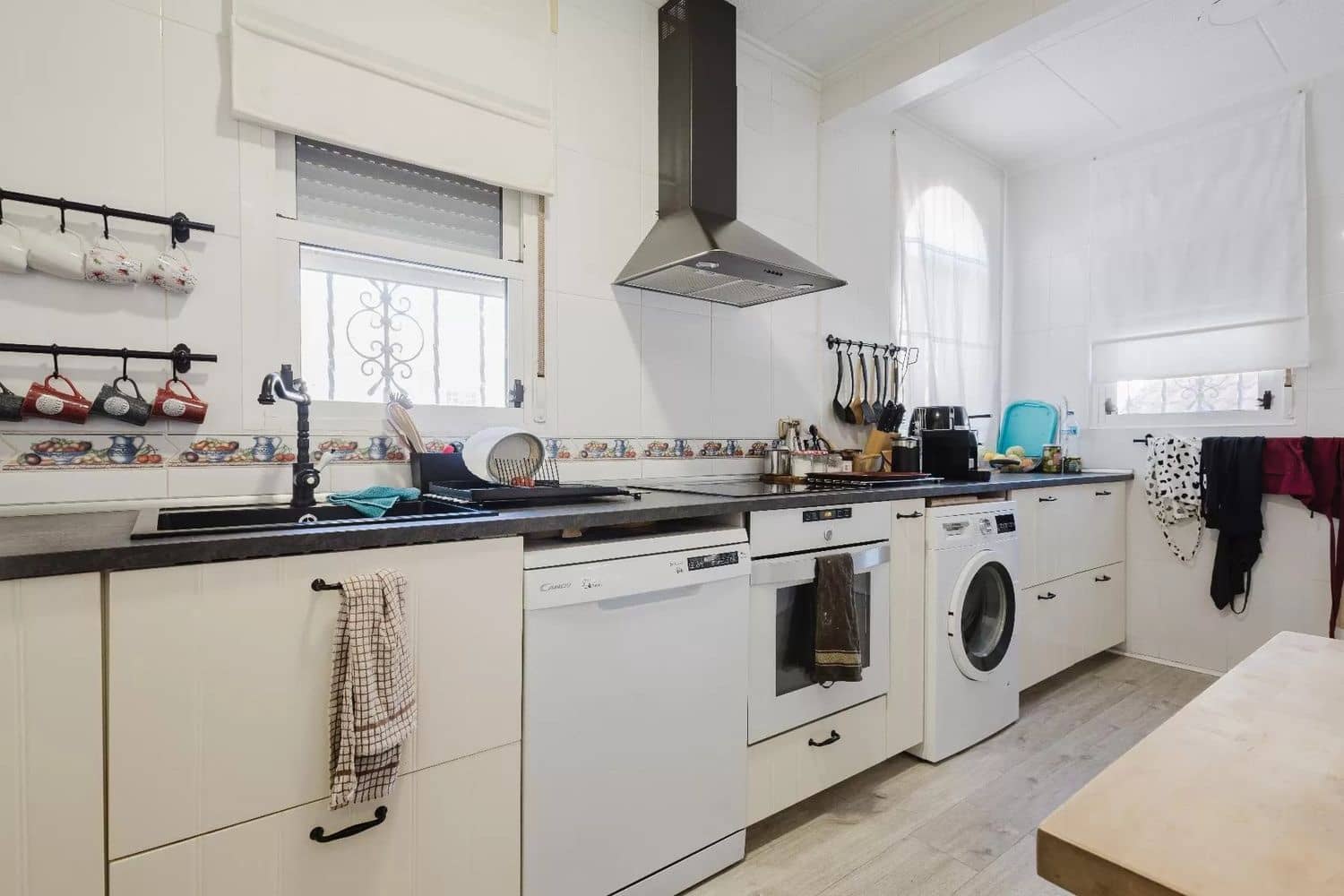 6 sypialnia Willa na sprzedaż w Torrevieja z basenem garażem - 449 000 € (Ref: 9451965)