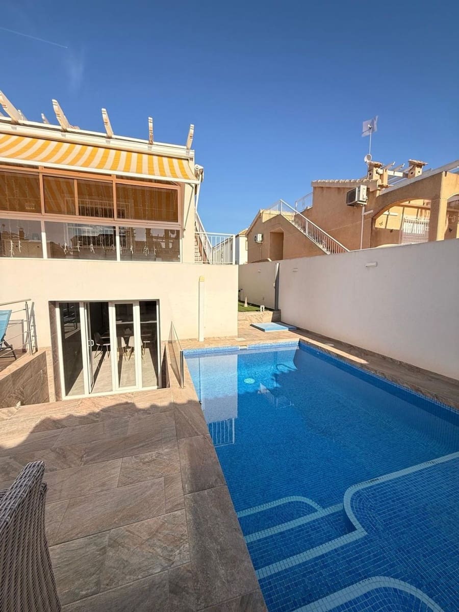 2 Zimmer Villa zu verkaufen in Orihuela Costa mit Pool Garage - 340.000 € (Ref: 9452742)