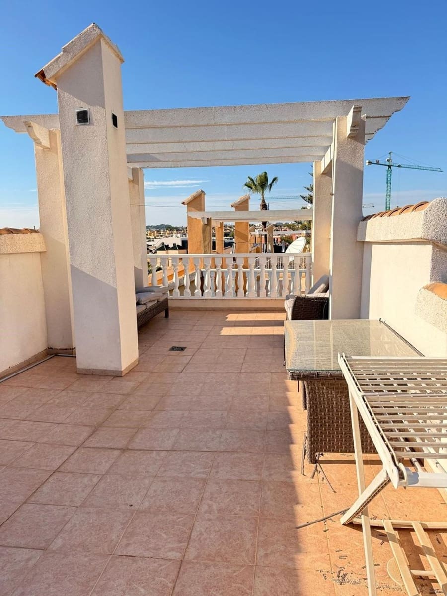 2 Zimmer Villa zu verkaufen in Orihuela Costa mit Pool Garage - 340.000 € (Ref: 9452742)