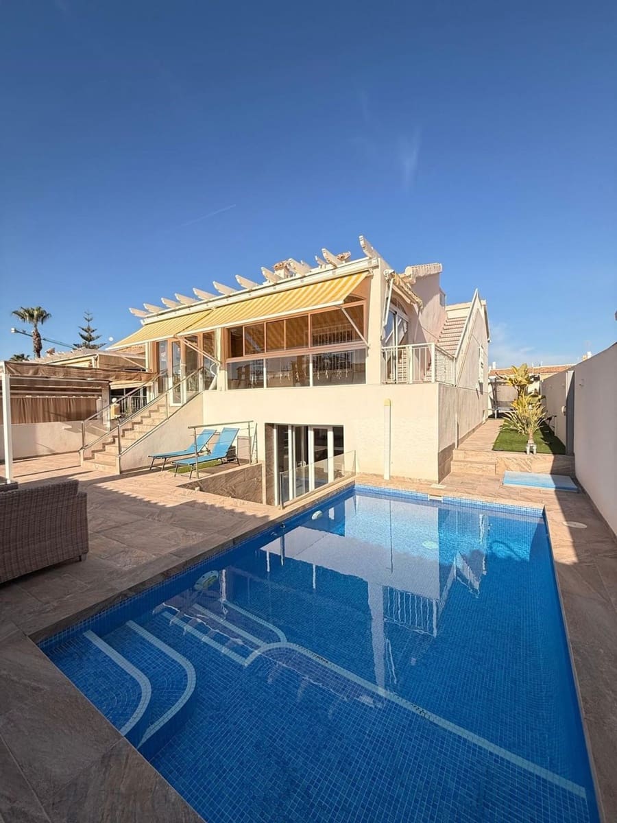 2 Zimmer Villa zu verkaufen in Orihuela Costa mit Pool Garage - 340.000 € (Ref: 9452742)