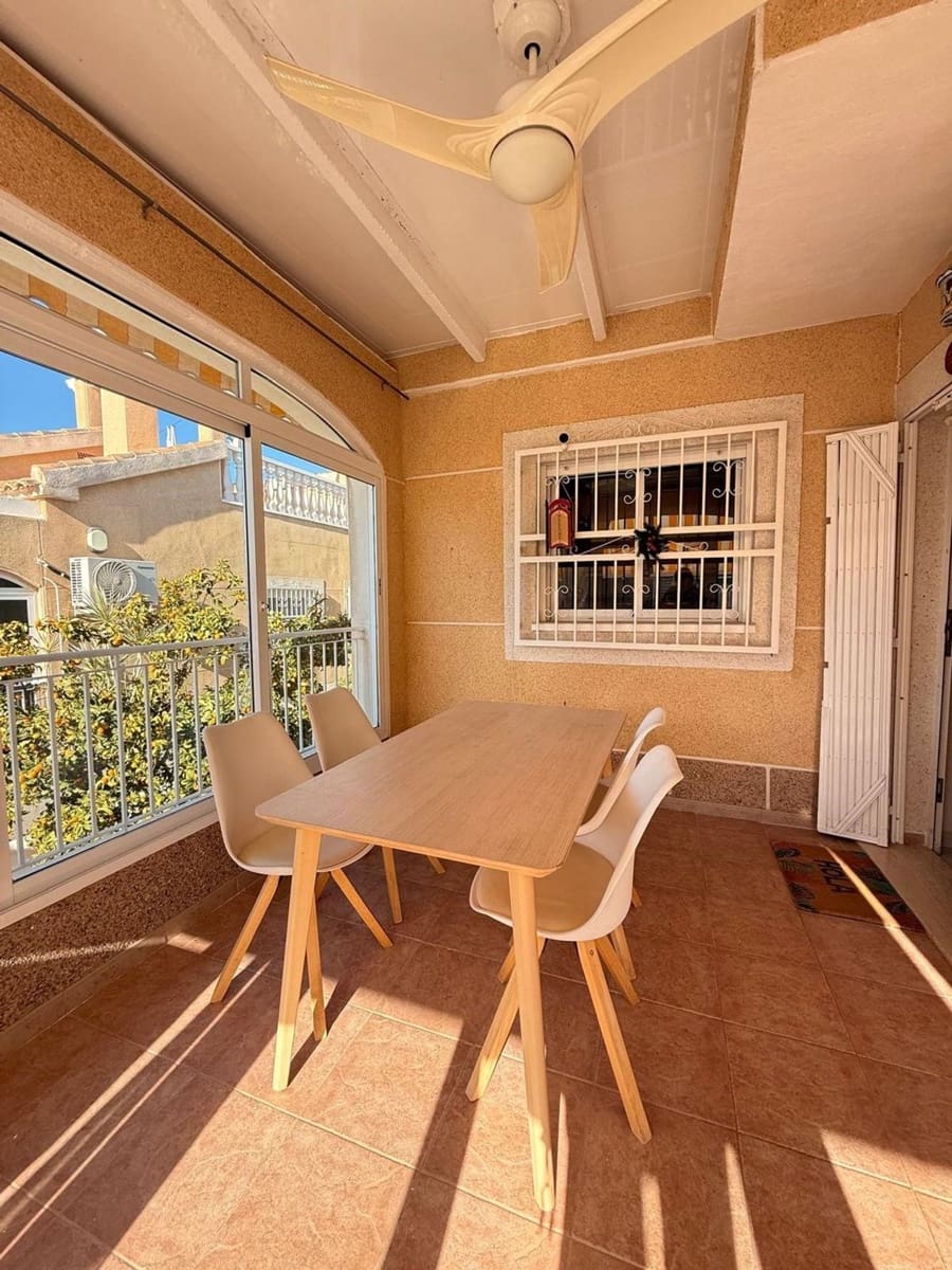 2 Zimmer Villa zu verkaufen in Orihuela Costa mit Pool Garage - 340.000 € (Ref: 9452742)