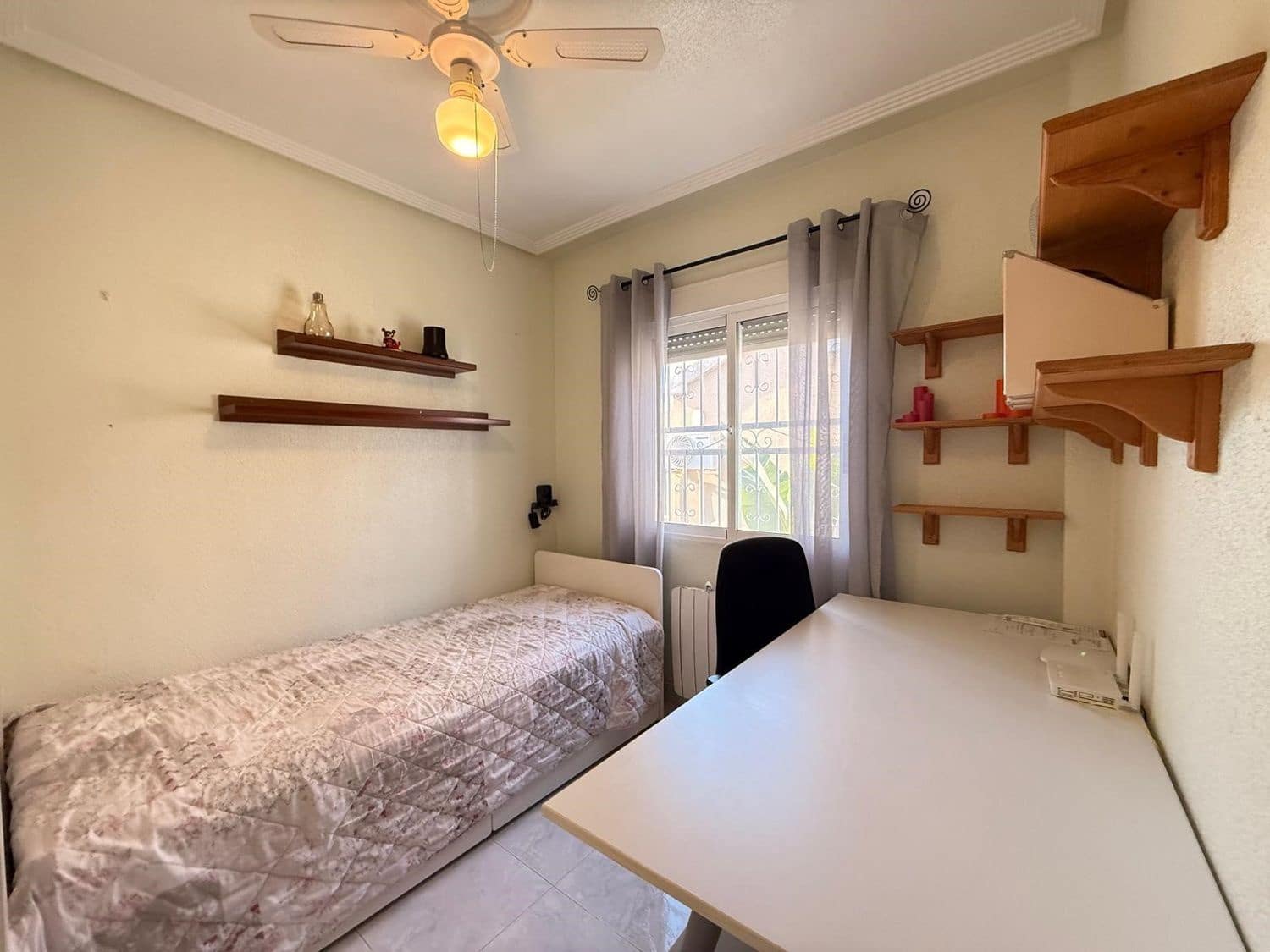 2 Zimmer Villa zu verkaufen in Orihuela Costa mit Pool Garage - 340.000 € (Ref: 9452742)