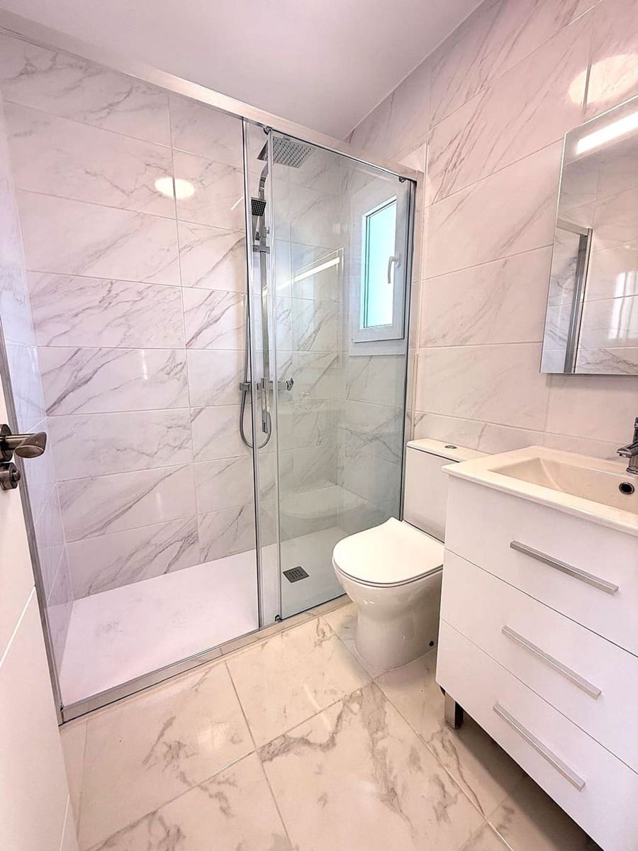 3 Zimmer Haus zu verkaufen in Torrevieja mit Pool Garage - 229.000 € (Ref: 9461007)