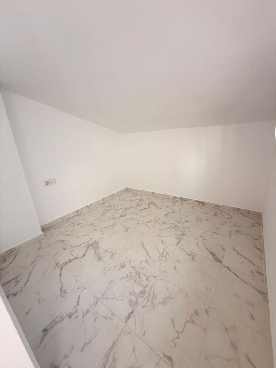 3 Zimmer Haus zu verkaufen in Torrevieja mit Pool Garage - 229.000 € (Ref: 9461007)