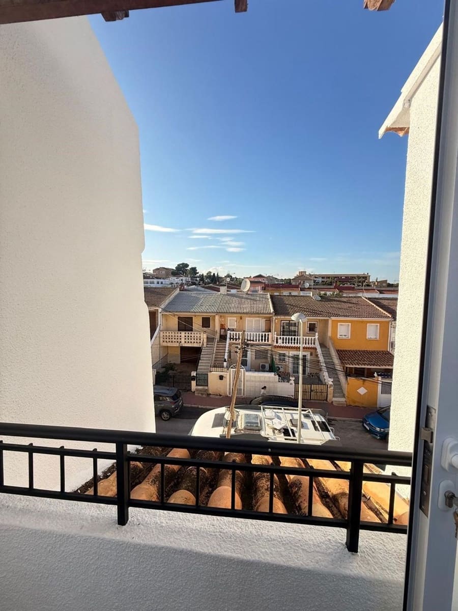 3 Zimmer Haus zu verkaufen in Torrevieja mit Pool Garage - 229.000 € (Ref: 9461007)