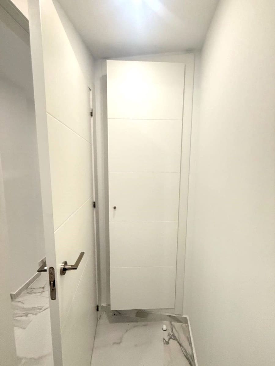 2 quarto Apartamento para venda em Torrevieja com garagem - 239 000 € (Ref: 9468011)