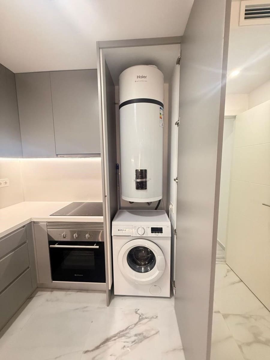 2 quarto Apartamento para venda em Torrevieja com garagem - 239 000 € (Ref: 9468011)