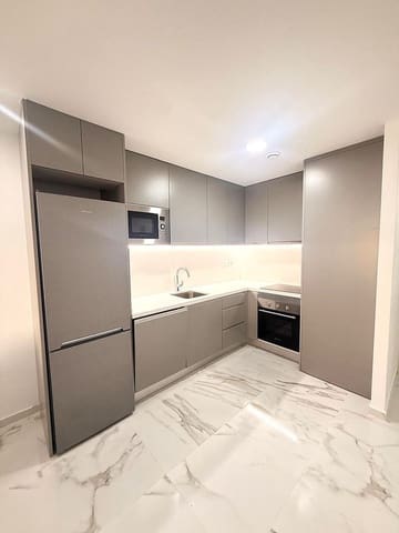 2 slaapkamer Appartement te koop in Parque de las Naciones, Torrevieja met garage - € 239.000 (Ref: 9468011)