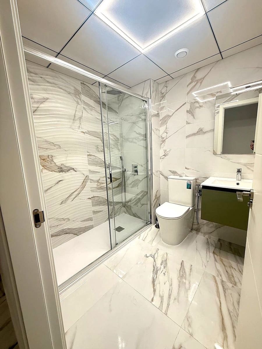 2 quarto Apartamento para venda em Torrevieja com garagem - 239 000 € (Ref: 9468011)