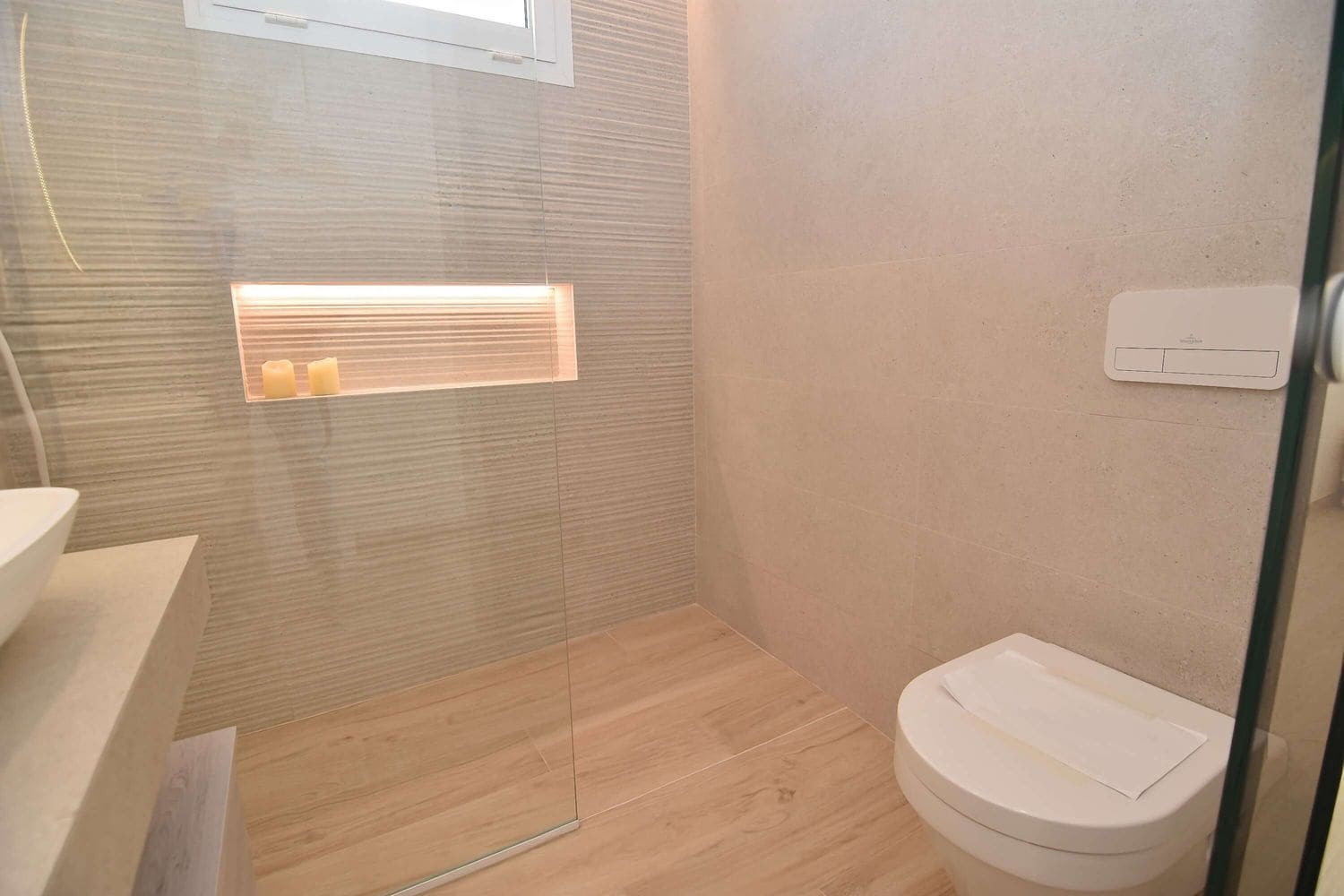 Apartamento de 2 habitaciones en Guardamar del Segura en venta con piscina garaje - 294.000 € (Ref: 9470574)