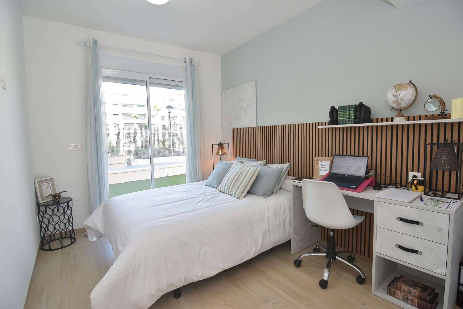 Apartamento de 2 habitaciones en Guardamar del Segura en venta con piscina garaje - 294.000 € (Ref: 9470574)