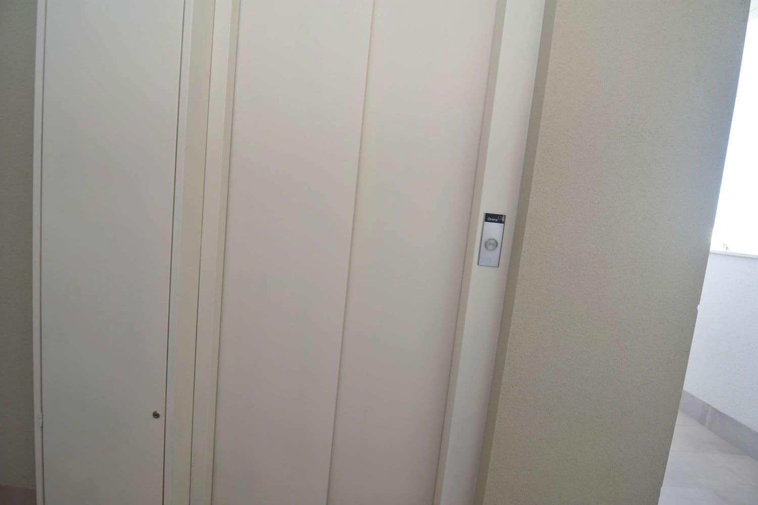 Apartamento de 2 habitaciones en Guardamar del Segura en venta con piscina garaje - 294.000 € (Ref: 9470574)