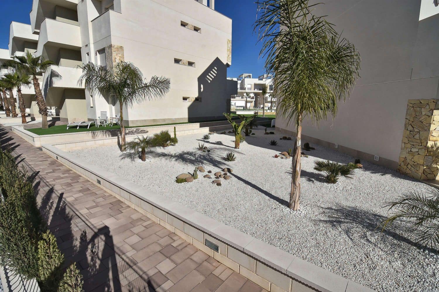 Apartamento de 2 habitaciones en Guardamar del Segura en venta con piscina garaje - 294.000 € (Ref: 9470574)