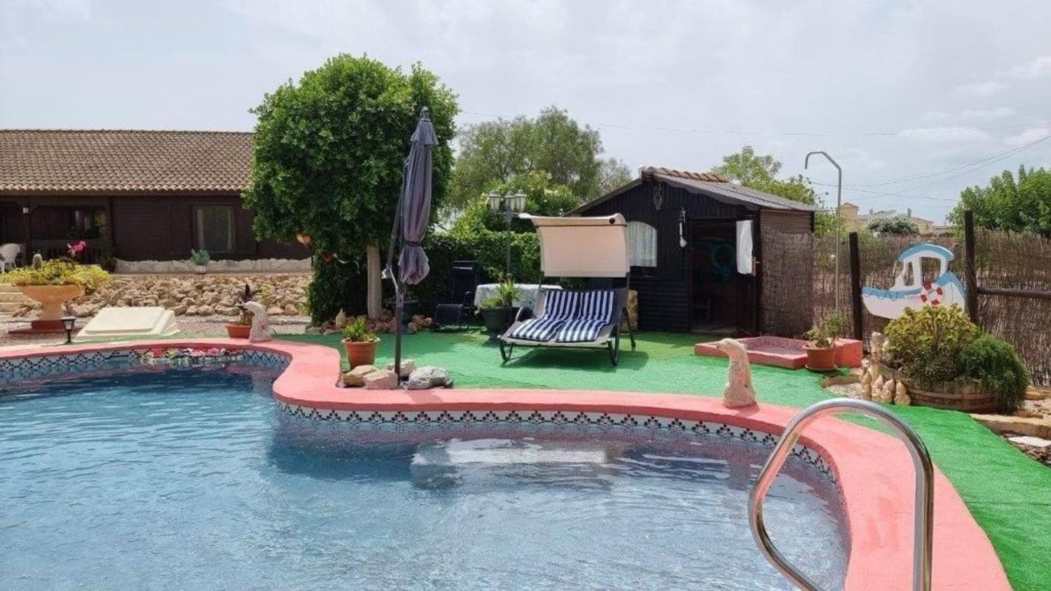 4 soveværelse Villa til salg i Catral med swimmingpool garage - € 829.000 (Ref: 9481751)