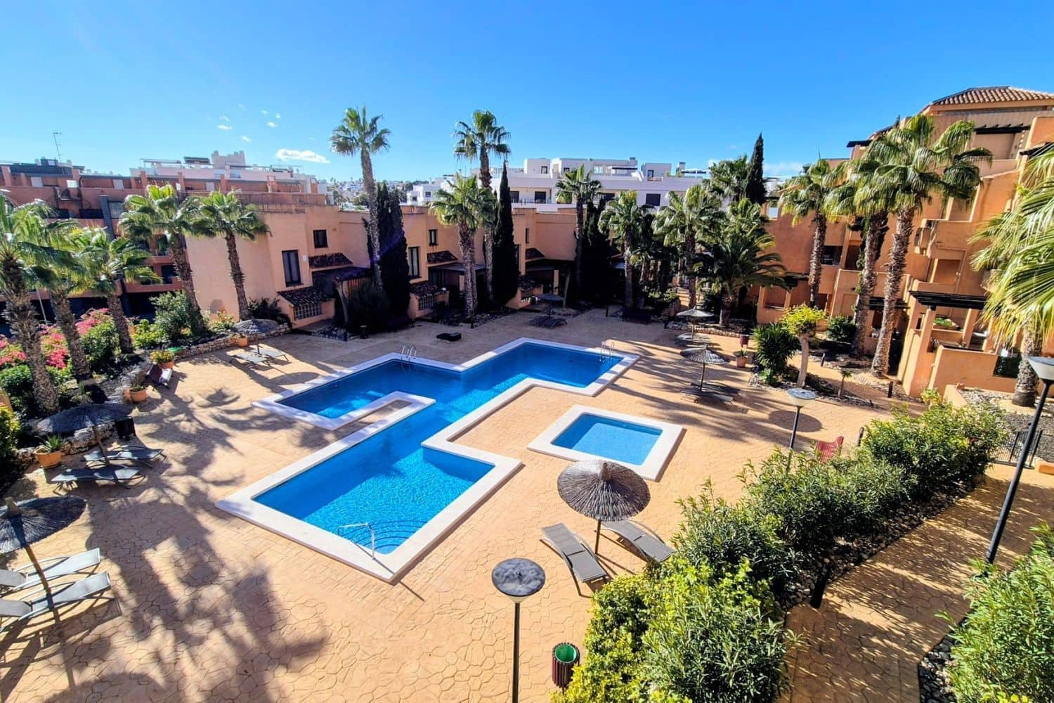 2 soverom Leilighet til salgs i Orihuela Costa med svømmebasseng garasje - € 235 000 (Ref: 9508199)