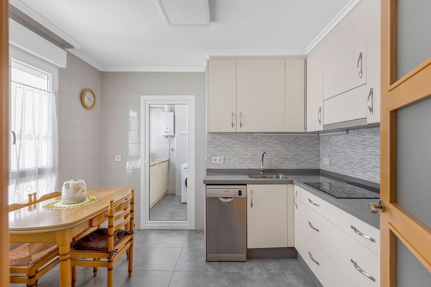 3 soveværelse Lejlighed til salg i Torrevieja med garage - € 194.900 (Ref: 9529206)