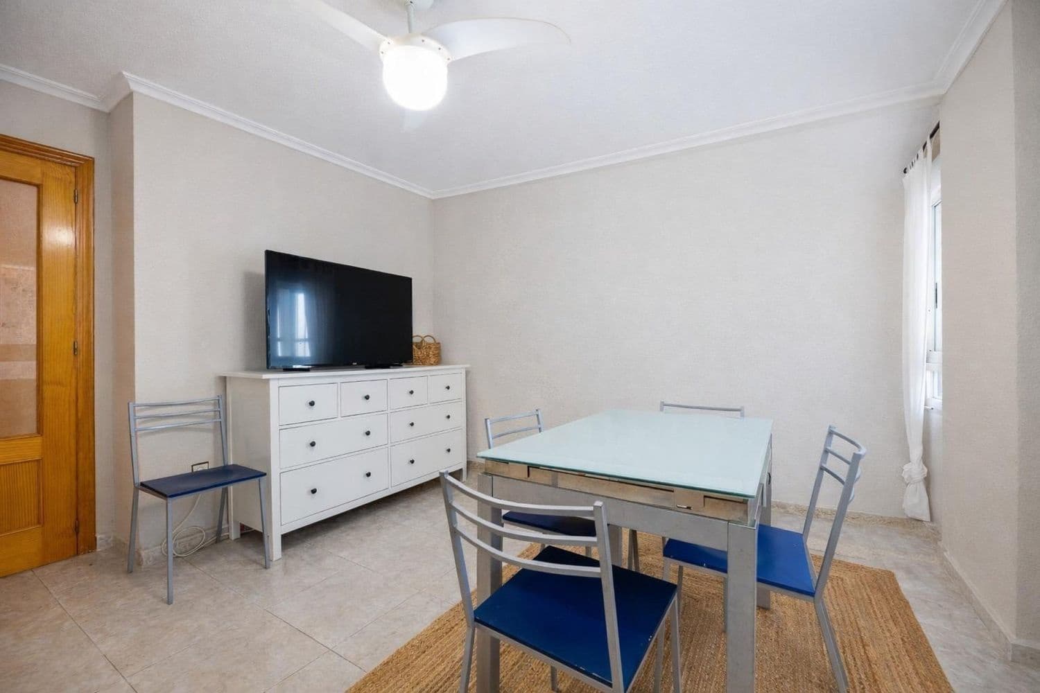 1 Zimmer Apartment zu verkaufen in Torrevieja mit Garage - 120.000 € (Ref: 9533458)