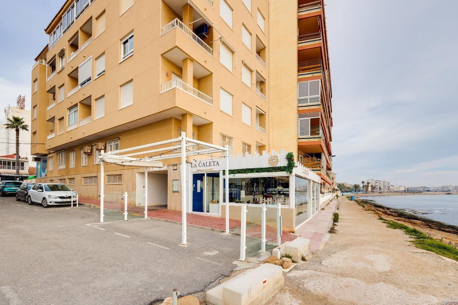 1 Zimmer Apartment zu verkaufen in Torrevieja mit Garage - 120.000 € (Ref: 9533458)