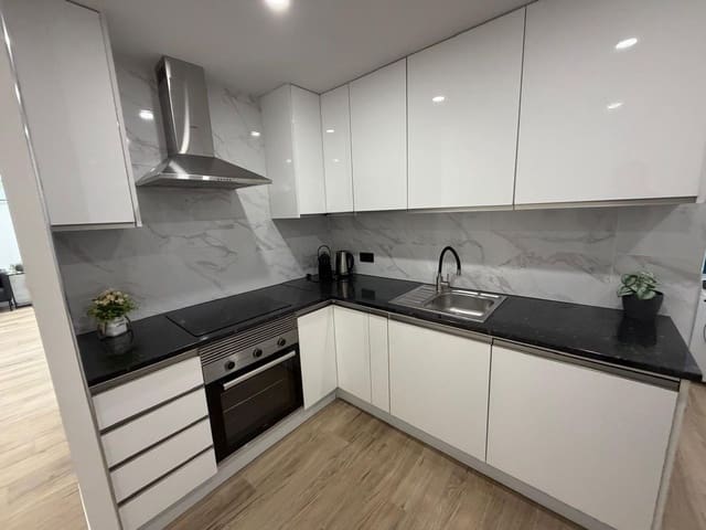 3 Zimmer Apartment zu verkaufen in Playa de los Náufragos, Torrevieja mit Pool Garage - 289.000 € (Ref: 9535475)