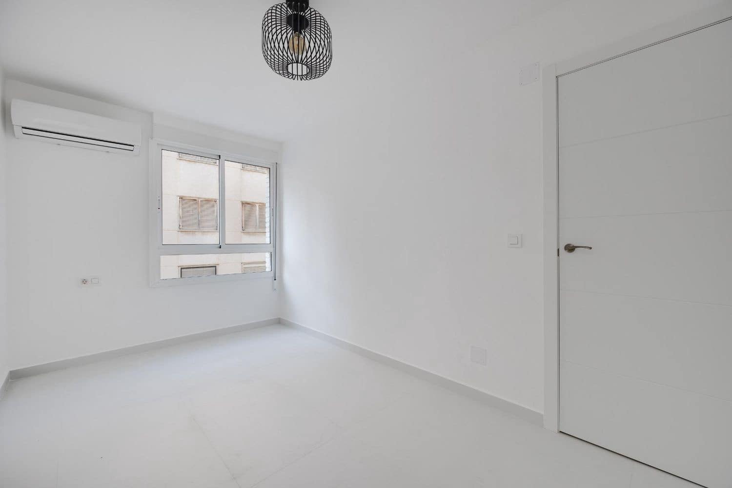 3 Zimmer Apartment zu verkaufen in Torrevieja mit Garage - 259.000 € (Ref: 9535476)