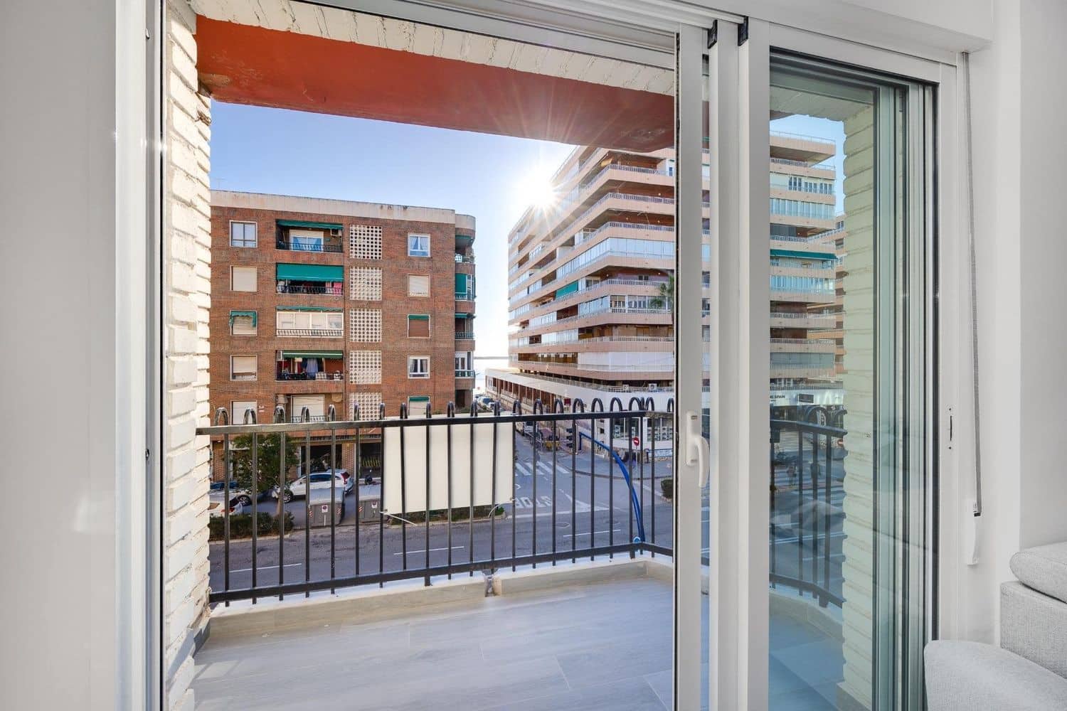 3 Zimmer Apartment zu verkaufen in Torrevieja mit Garage - 259.000 € (Ref: 9535476)