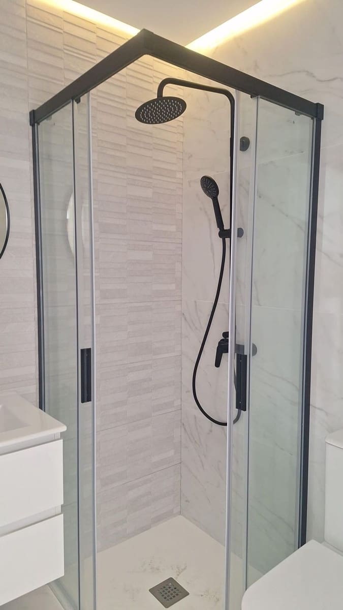 Apartamento de 2 habitaciones en Aguas Nuevas en venta con piscina garaje - 199.800 € (Ref: 9536619)