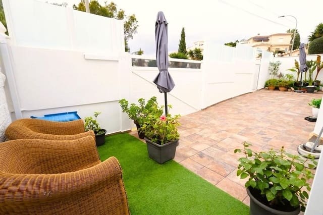 4 Zimmer Villa zu verkaufen in Las Filipinas mit Pool Garage - 435.000 € (Ref: 9536620)