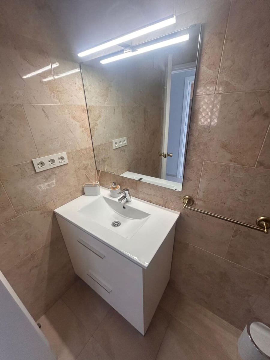 2 Zimmer Apartment zu verkaufen in Torrevieja mit Garage - 209.900 € (Ref: 9554391)