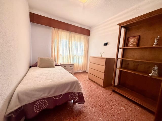 3 soveværelse Lejlighed til leje i Carolinas Bajas, Alicante by med garage - € 1.150 (Ref: 9557474)