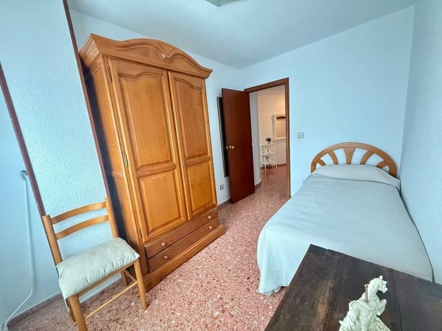 3 soveværelse Lejlighed til leje i Carolinas Bajas, Alicante by med garage - € 1.150 (Ref: 9557474)