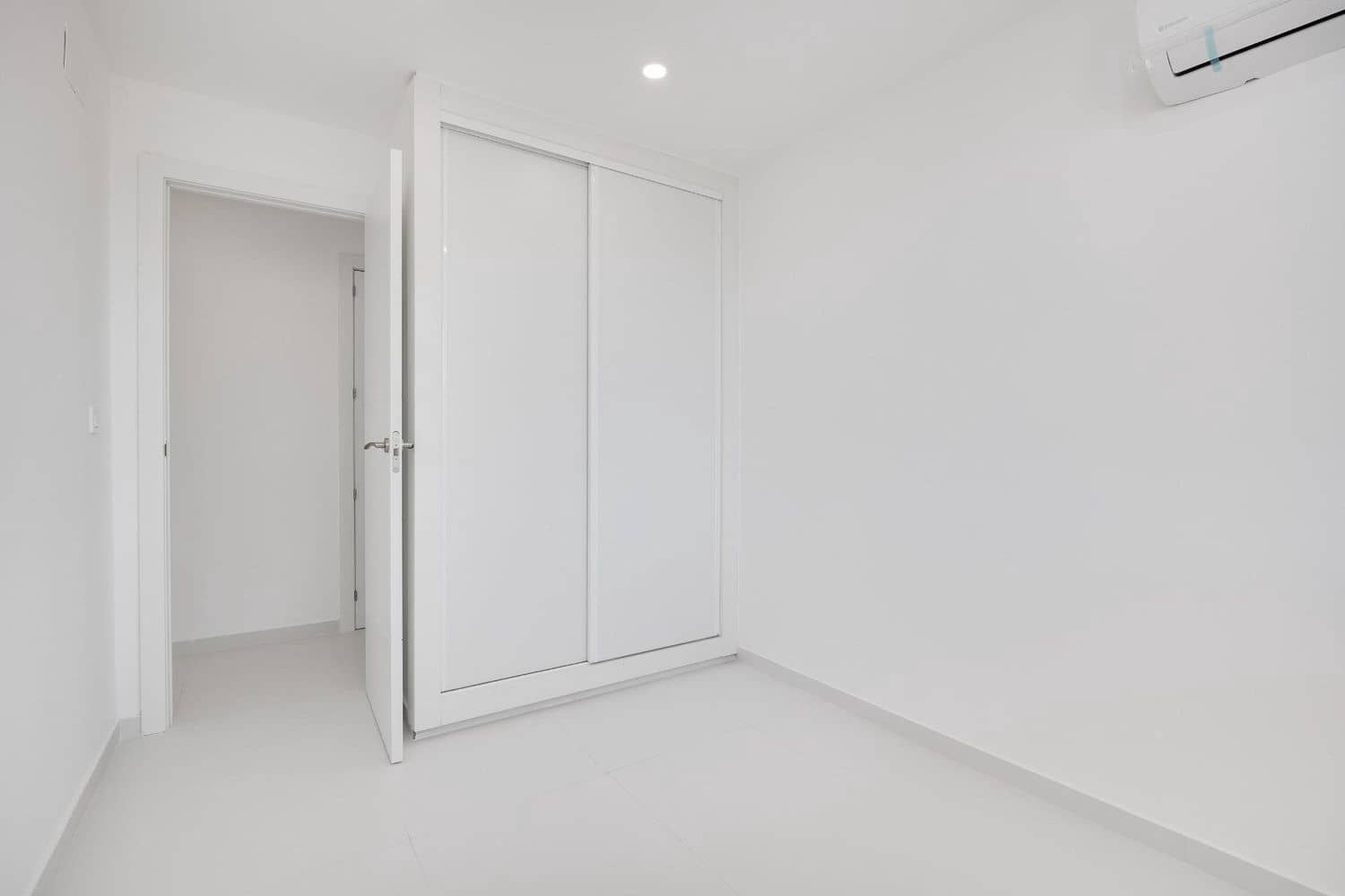 3 camera da letto Appartamento in vendita in Torrevieja con garage - 240.000 € (Rif: 9561371)