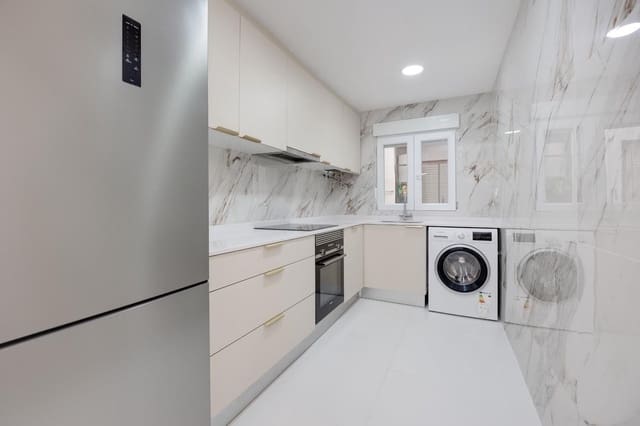 3 makuuhuone Huoneisto myytävänä paikassa Playa del Acequión, Torrevieja mukana 
autotalli - 240 000 € (Ref: 9561371)