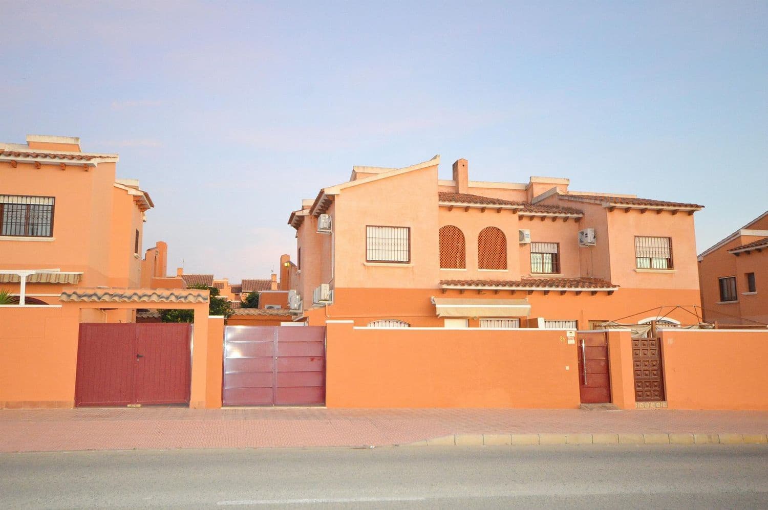 Apartamento de 2 habitaciones en Aguas Nuevas en venta con piscina garaje - 197.000 € (Ref: 9564237)