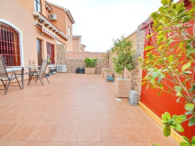 2 soveværelse Lejlighed til salg i Aguas Nuevas, Torrevieja med swimmingpool garage - € 197.000 (Ref: 9564237)