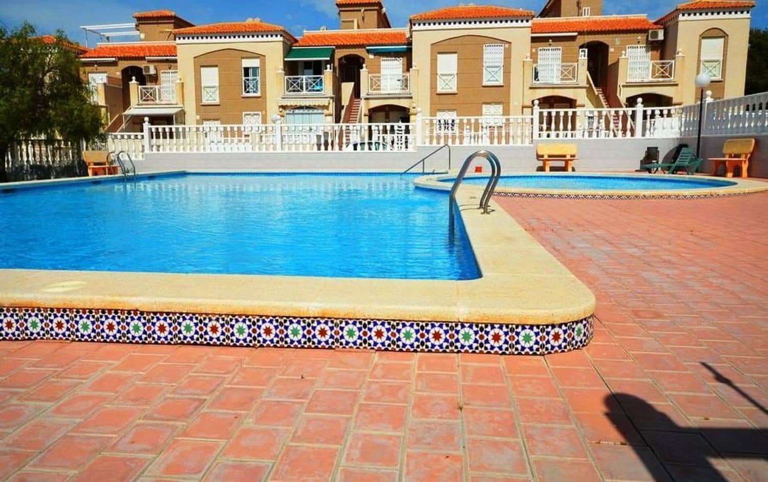 Apartamento de 2 habitaciones en Aguas Nuevas en venta con piscina garaje - 181.000 € (Ref: 9564238)