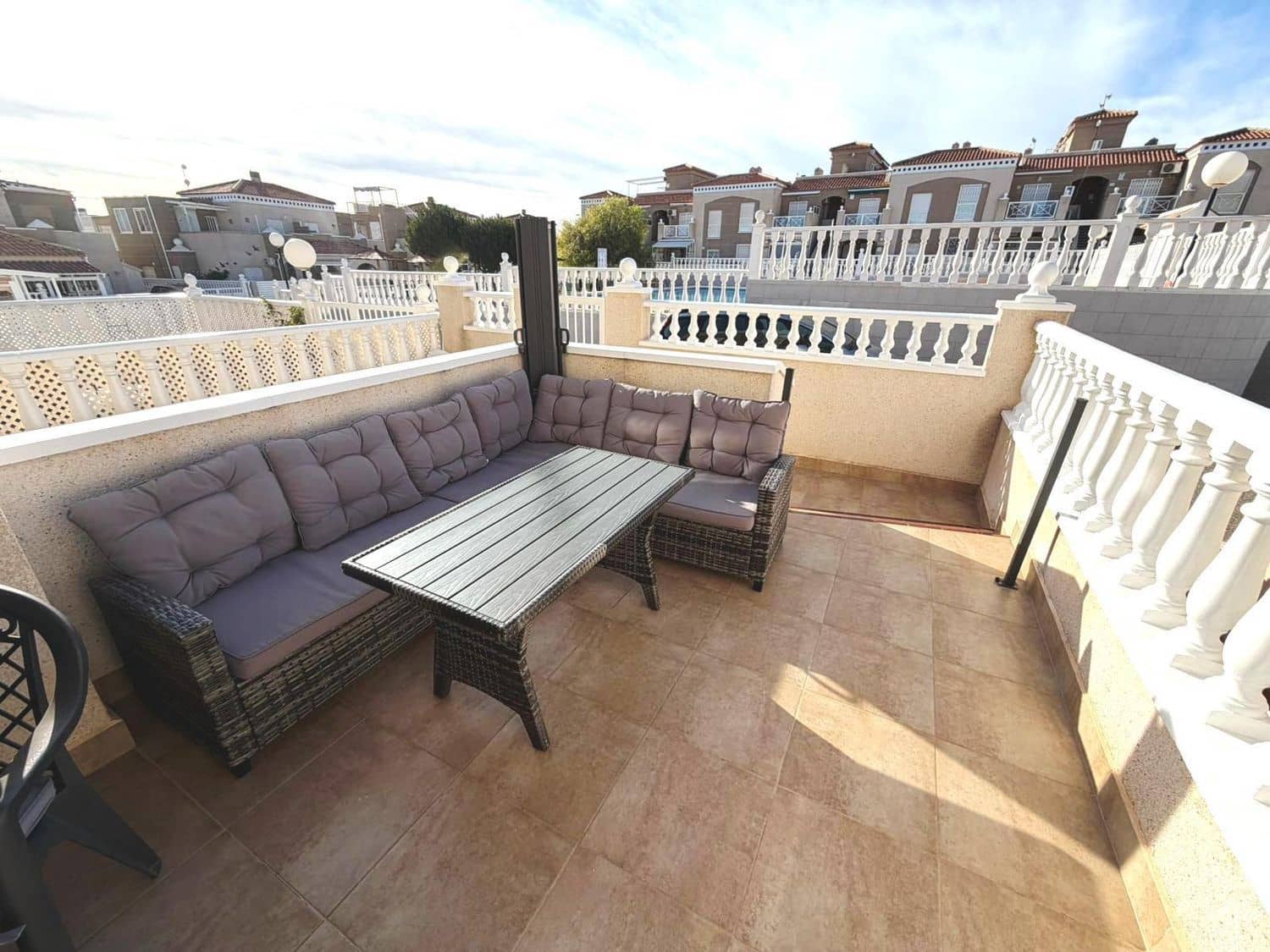 Apartamento de 2 habitaciones en Aguas Nuevas en venta con piscina garaje - 181.000 € (Ref: 9564238)