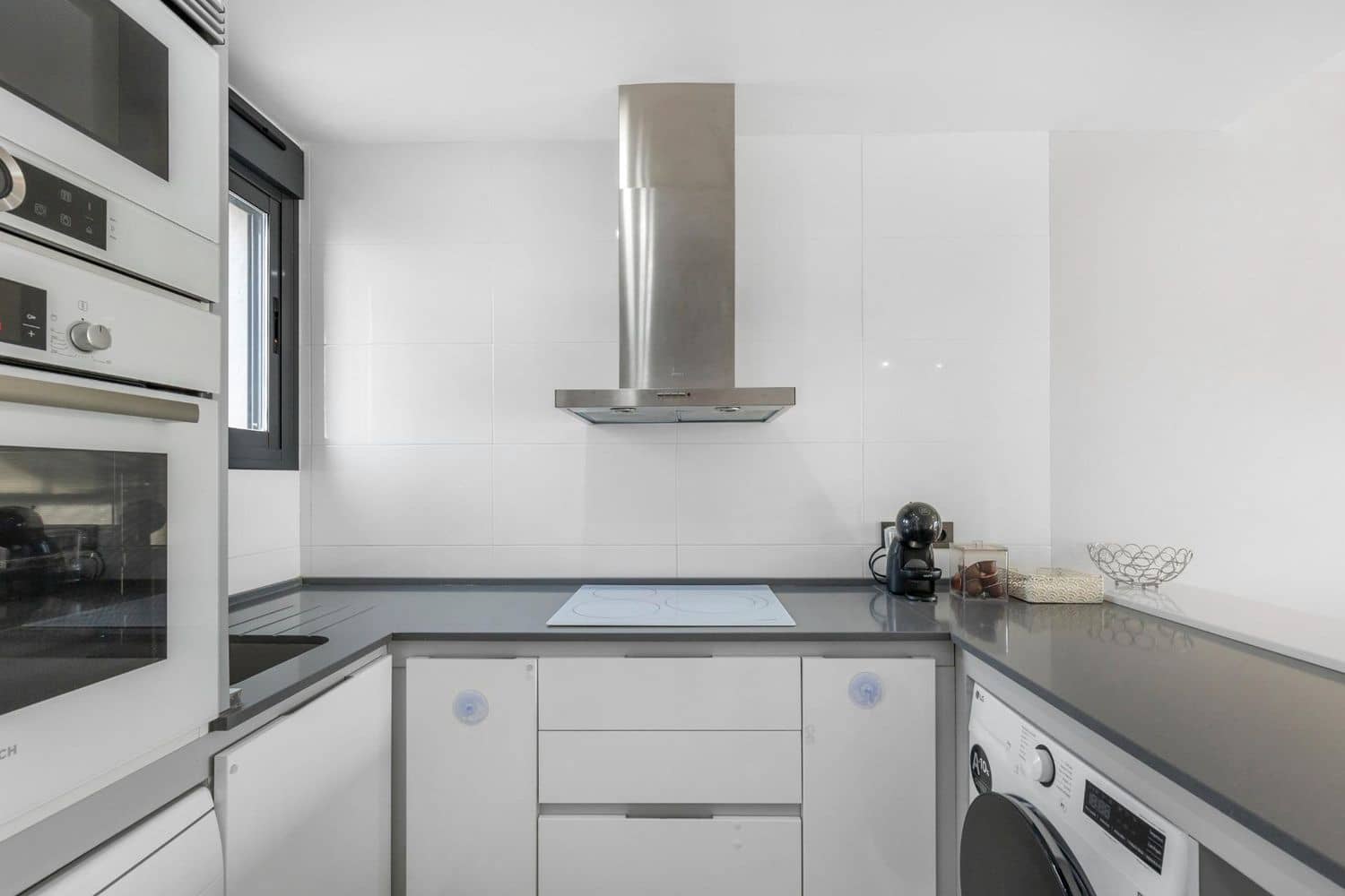 2 soveværelse Lejlighed til salg i Torrevieja med swimmingpool garage - € 289.900 (Ref: 9564239)