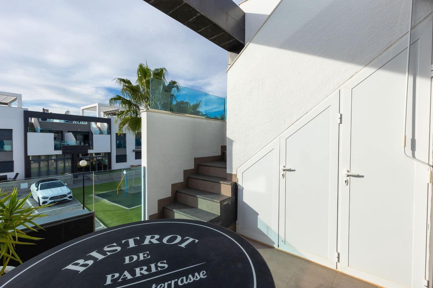 2 soveværelse Lejlighed til salg i Torrevieja med swimmingpool garage - € 289.900 (Ref: 9564239)