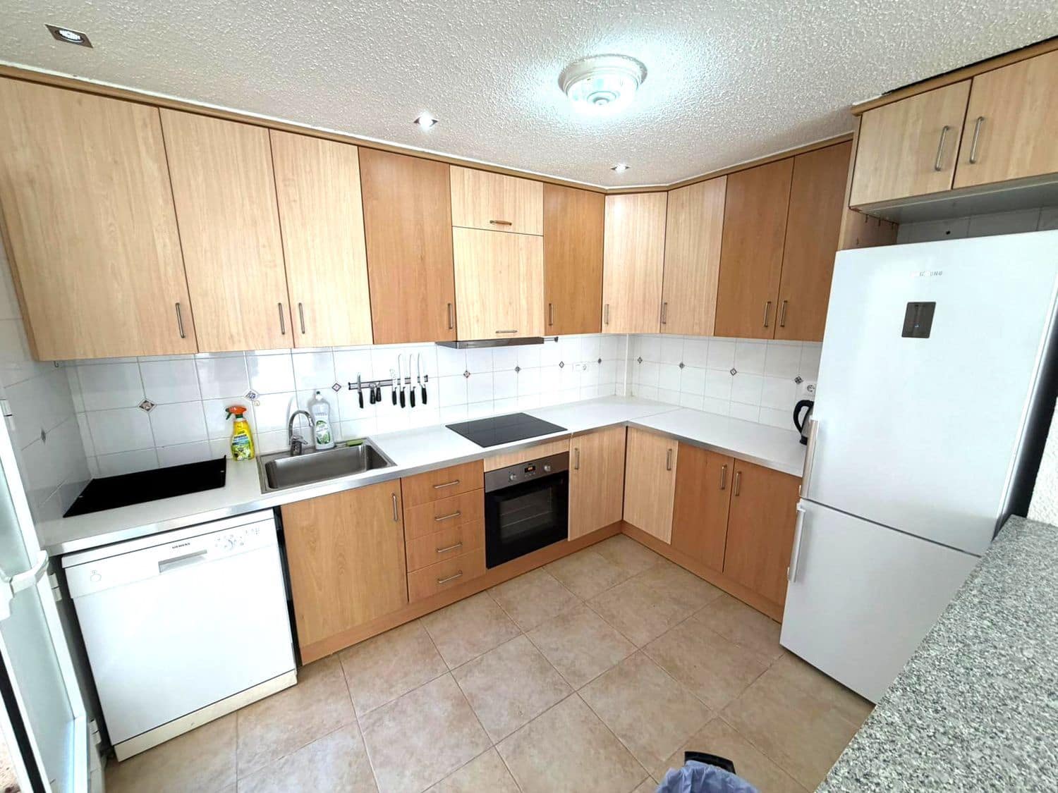 2 slaapkamer Appartement te koop in Aguas Nuevas met zwembad garage - € 196.200 (Ref: 9568103)