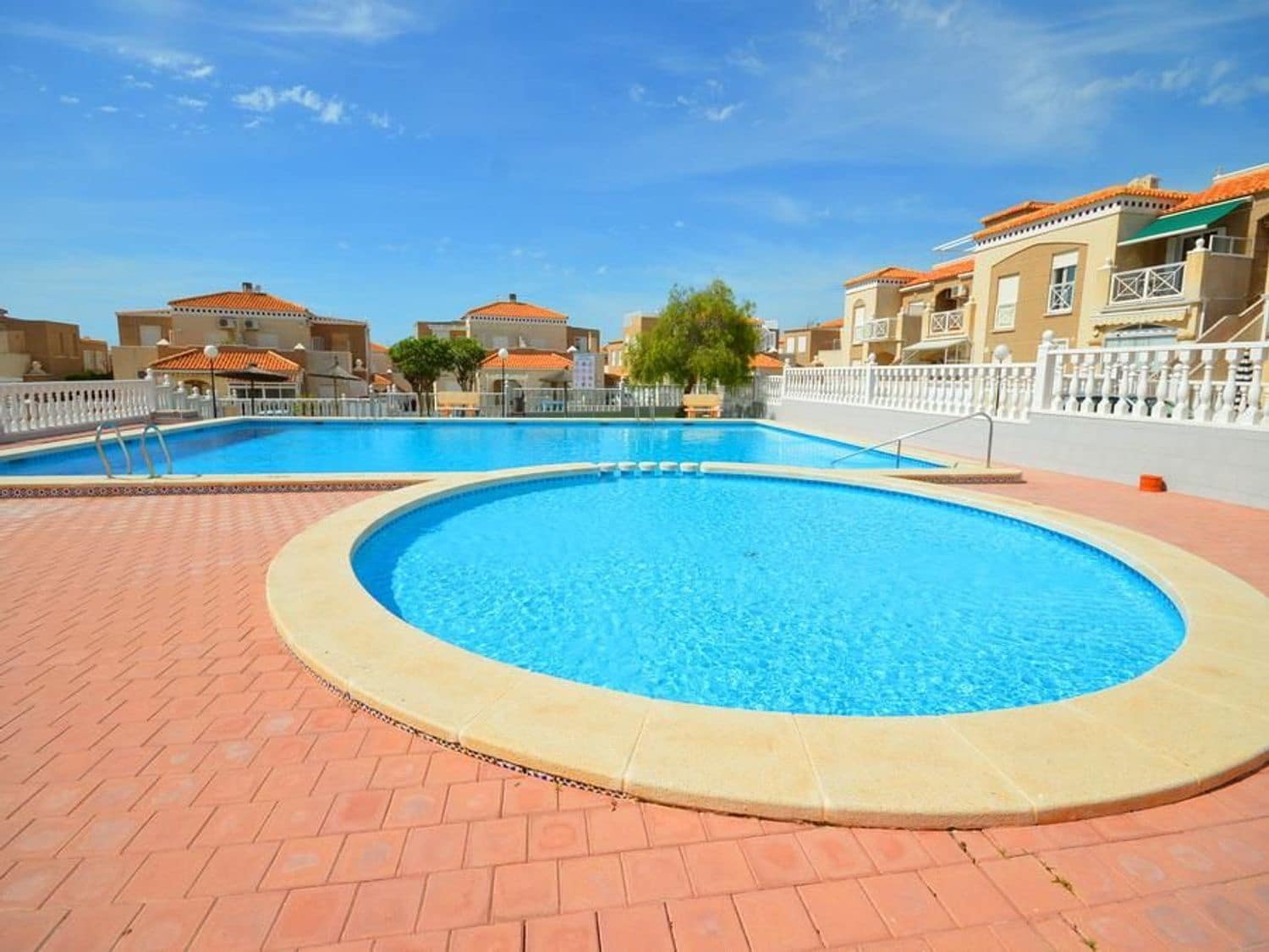 2 slaapkamer Appartement te koop in Aguas Nuevas met zwembad garage - € 196.200 (Ref: 9568103)