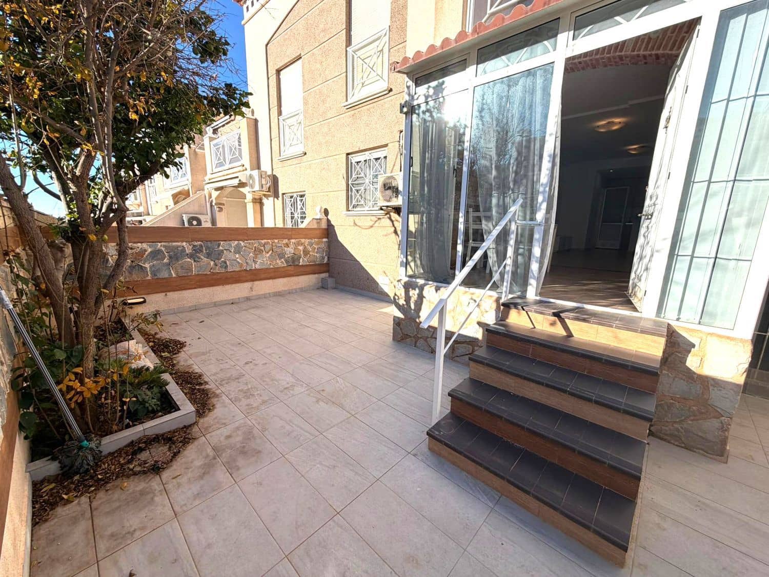 2 slaapkamer Appartement te koop in Aguas Nuevas met zwembad garage - € 196.200 (Ref: 9568103)