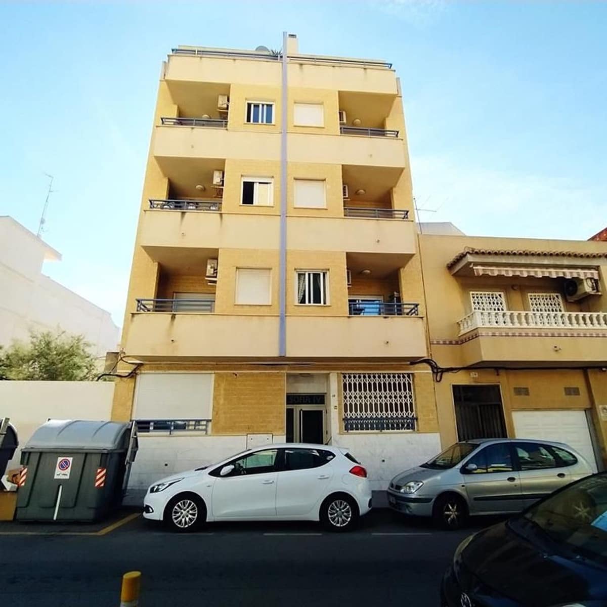 2 quarto Apartamento para venda em Torrevieja com garagem - 139 000 € (Ref: 9585886)