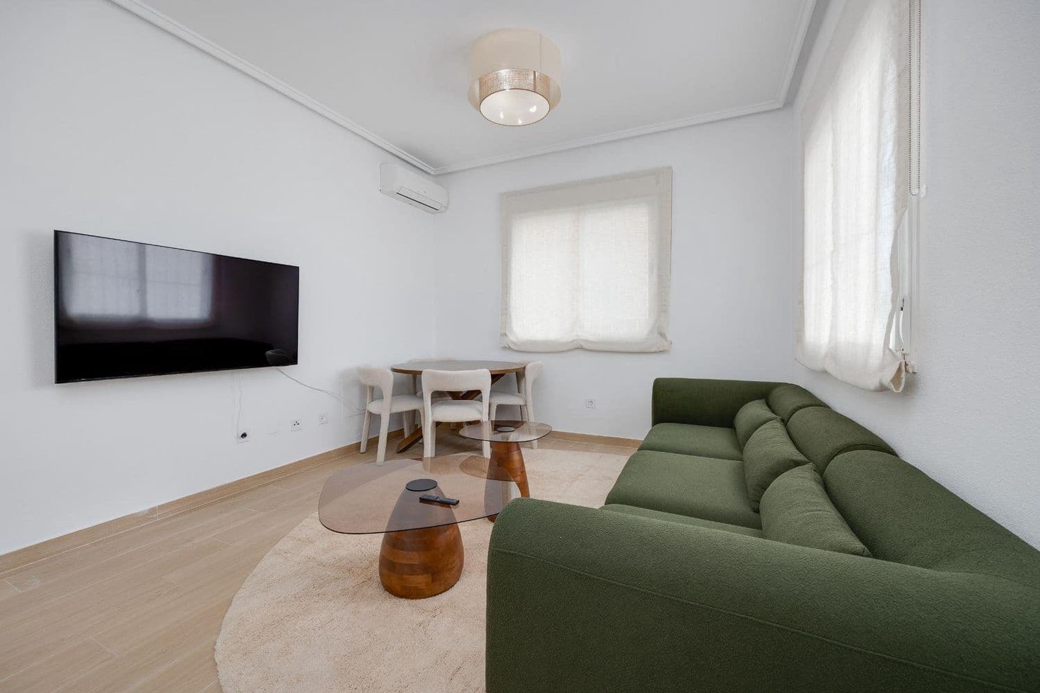 3 sypialnia Willa na sprzedaż w Miasto Alicante / Alacant z basenem garażem - 275 000 € (Ref: 9585887)