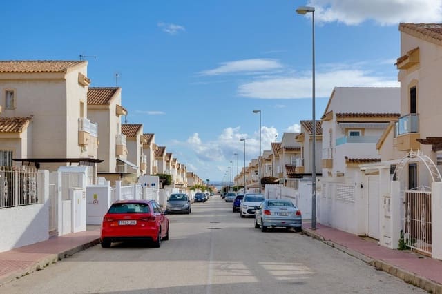 3 camera da letto Villa in vendita in Alicante città con piscina garage - 275.000 € (Rif: 9585887)