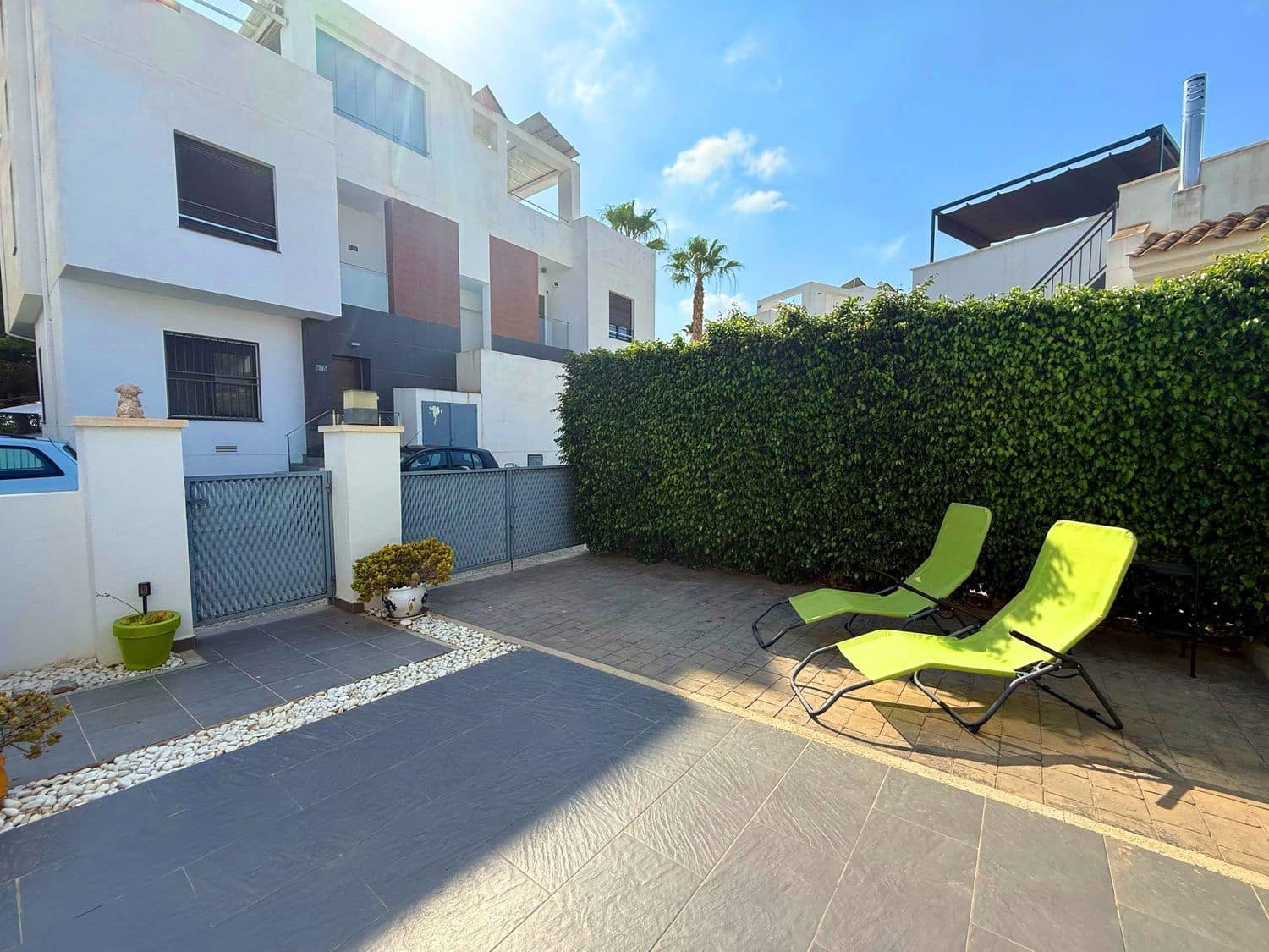 2 makuuhuone Omakotitalo myytävänä paikassa Orihuela mukana uima-altaan 
autotalli - 239 995 € (Ref: 9600881)