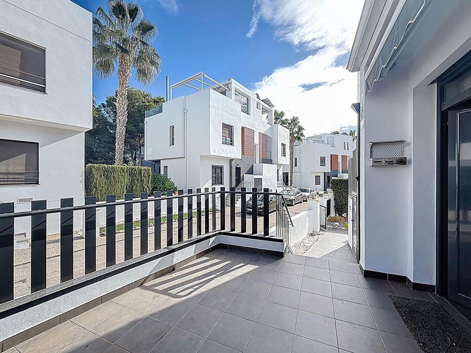 2 makuuhuone Omakotitalo myytävänä paikassa Orihuela mukana uima-altaan 
autotalli - 239 995 € (Ref: 9600881)