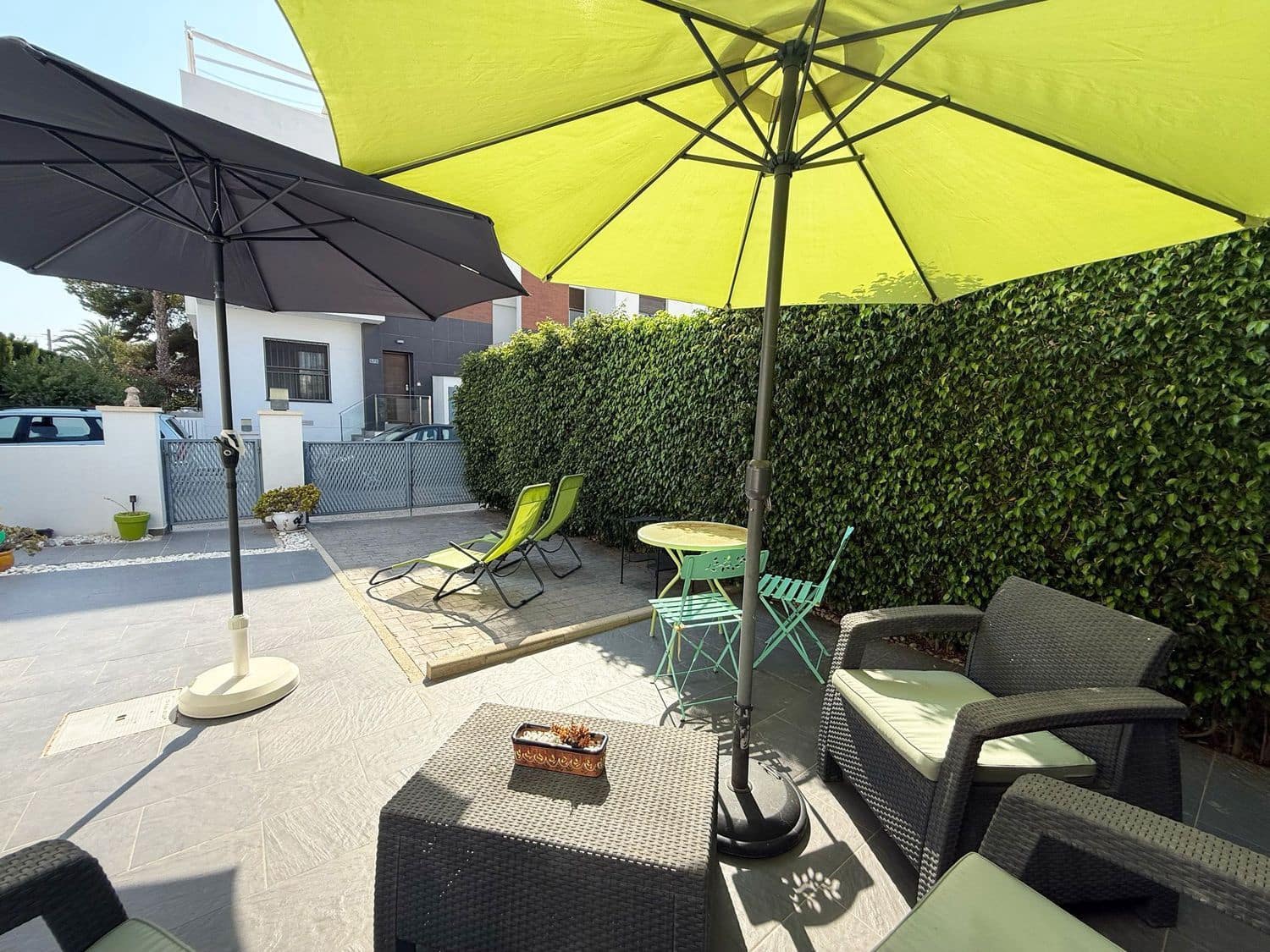 2 makuuhuone Omakotitalo myytävänä paikassa Orihuela mukana uima-altaan 
autotalli - 239 995 € (Ref: 9600881)