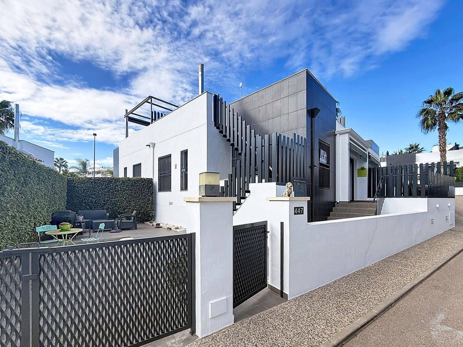 2 makuuhuone Omakotitalo myytävänä paikassa Orihuela mukana uima-altaan 
autotalli - 239 995 € (Ref: 9600881)