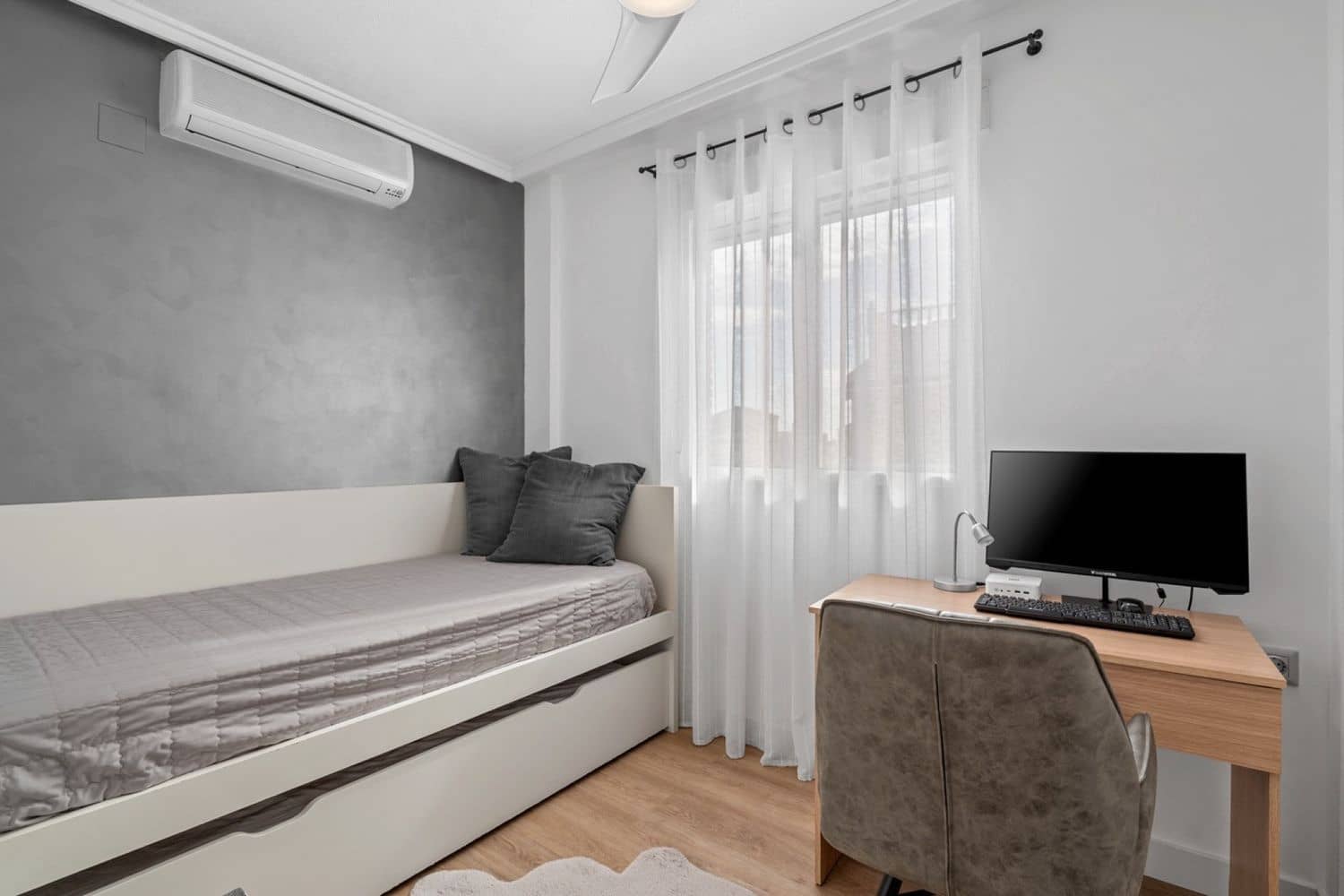 5 quarto Casa em Banda para venda em Rojales com piscina garagem - 276 000 € (Ref: 9610755)