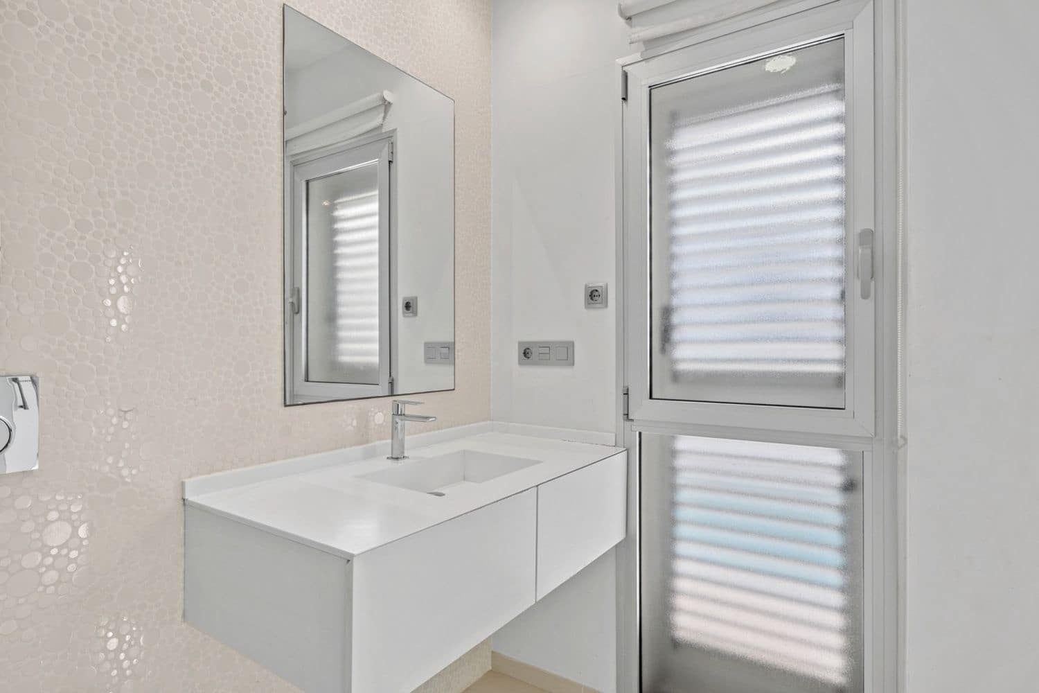 Chalet de 3 habitaciones en Rojales en venta con piscina garaje - 425.000 € (Ref: 9610757)